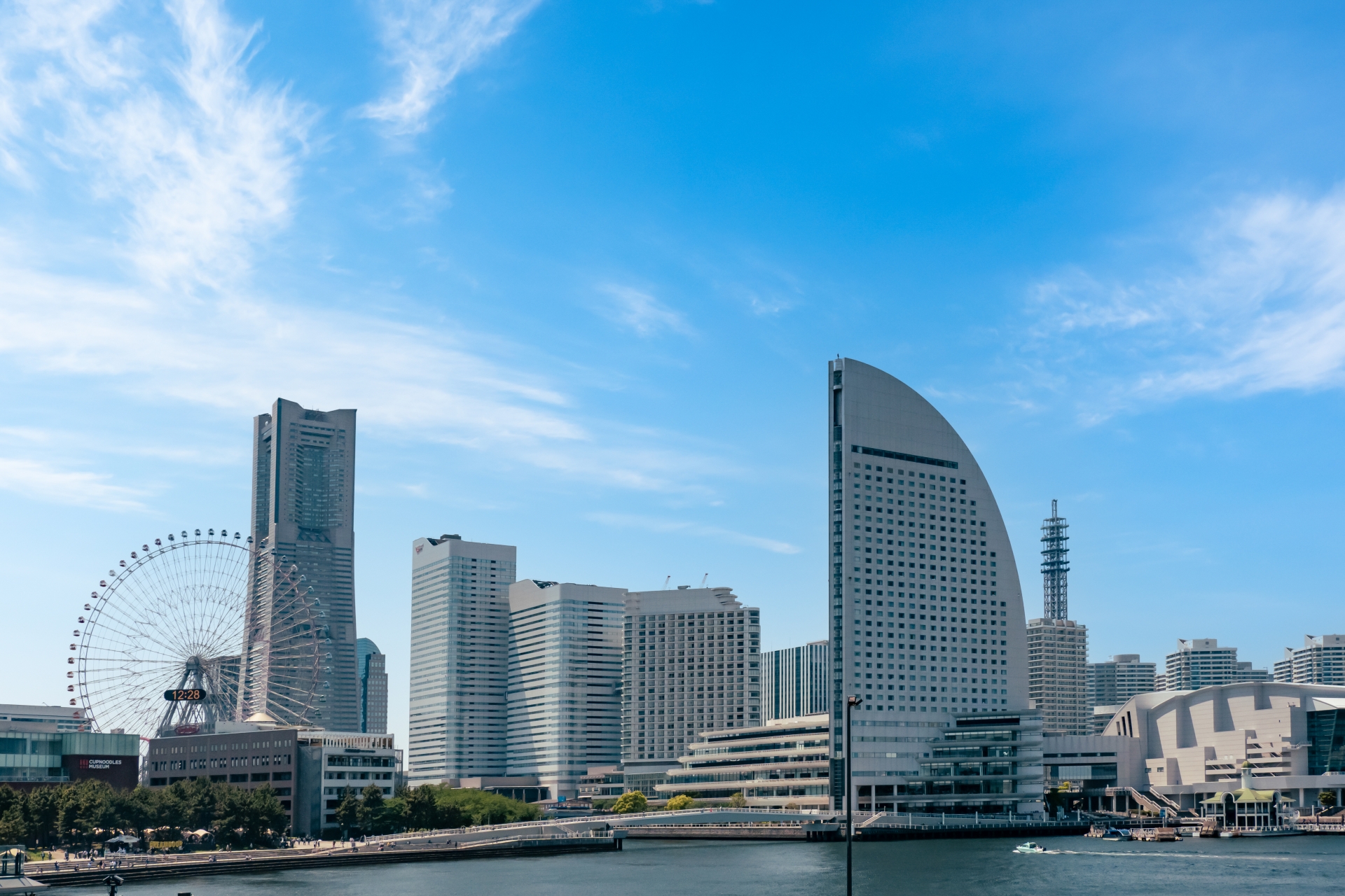 横浜市で美容師として働く魅力とは？求人動向・給与・働き方を徹底解説