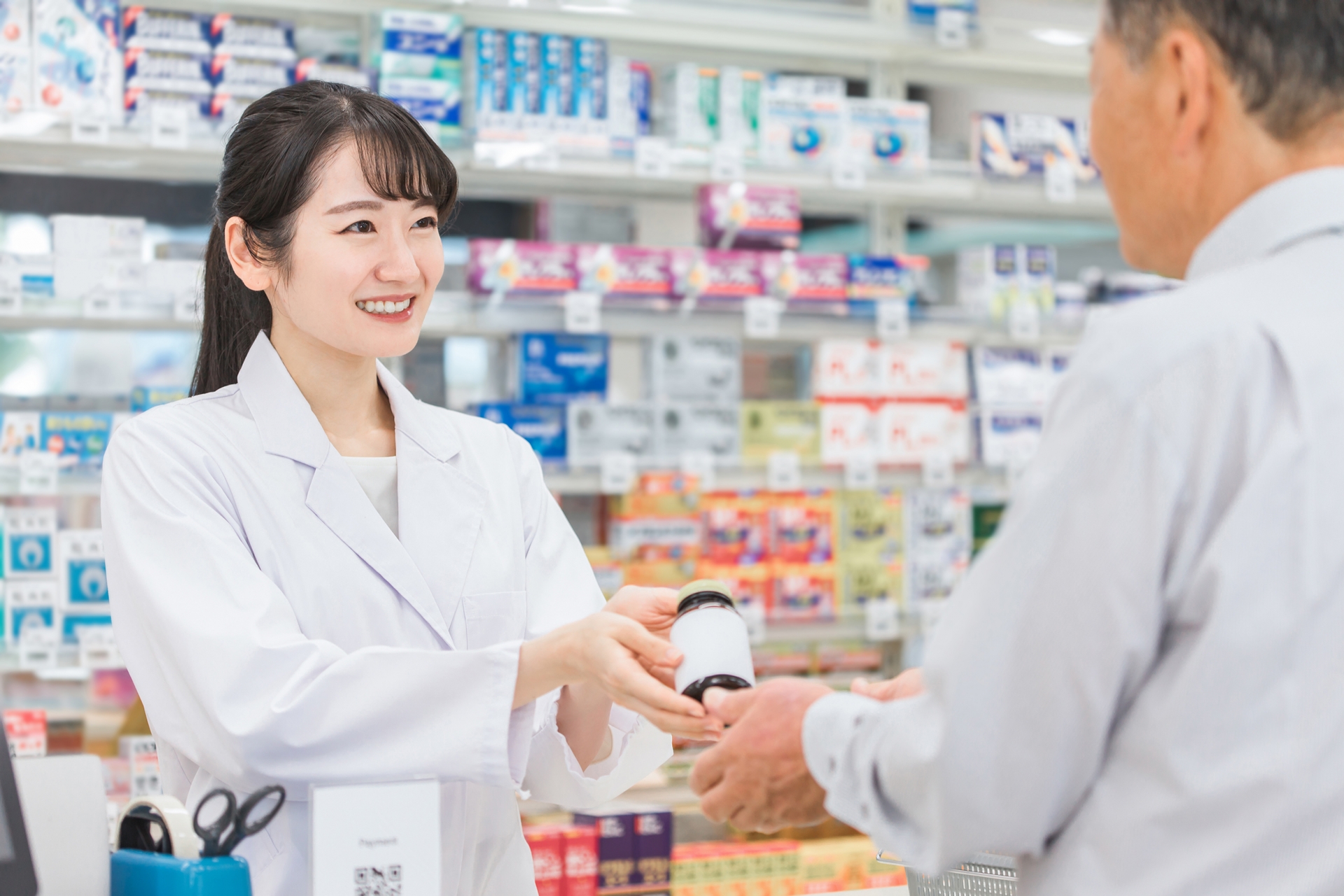 薬剤師の魅力と将来性 ― 医療現場を支えるプロフェッショナル<