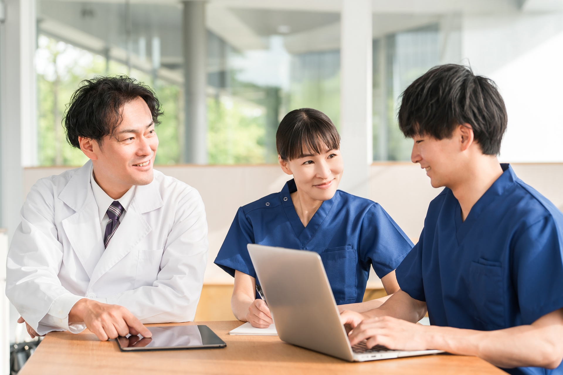患者さんの笑顔があなたの誇りに。― 看護師・准看護師という仕事の魅力と未来性